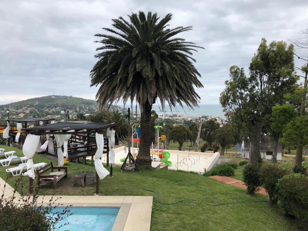 Complejo Laderas Del Cerro Hotel Piriapolis Exterior photo